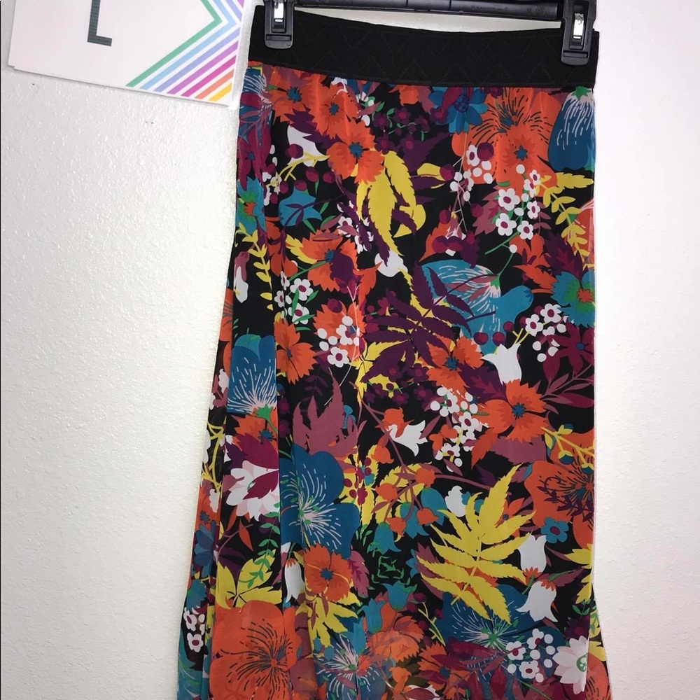 LuLaRoe Lola skirts - Picture 8 of 8